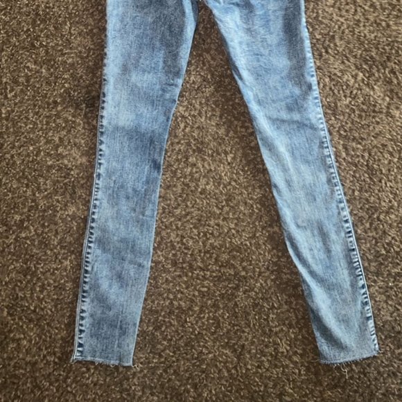 Hollister High Rise Crop Jean Leggings - Picture 5 of 7